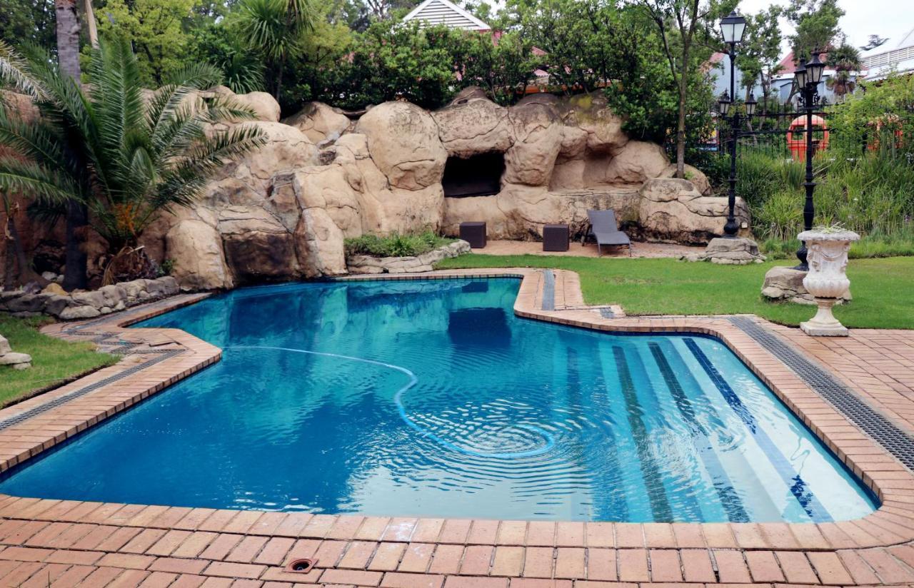 Gold Reef City Theme Park Hotel โจฮันเนสเบิร์ก ภายนอก รูปภาพ